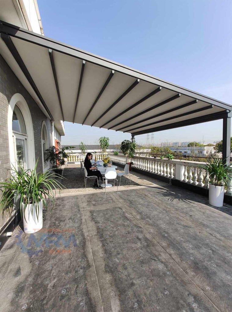 Retractable (Folding) Roof